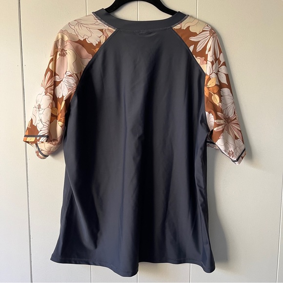 Halcurt Swim Shirt - Picture 2 of 3